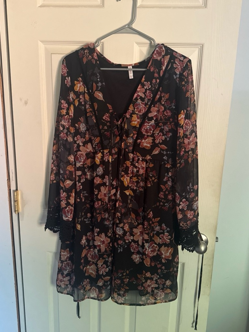 Xhilaration Black Floral Tie-Front Long Sleeve Dress